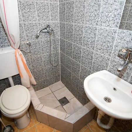 Guma Stari Grad Guest house Mostar